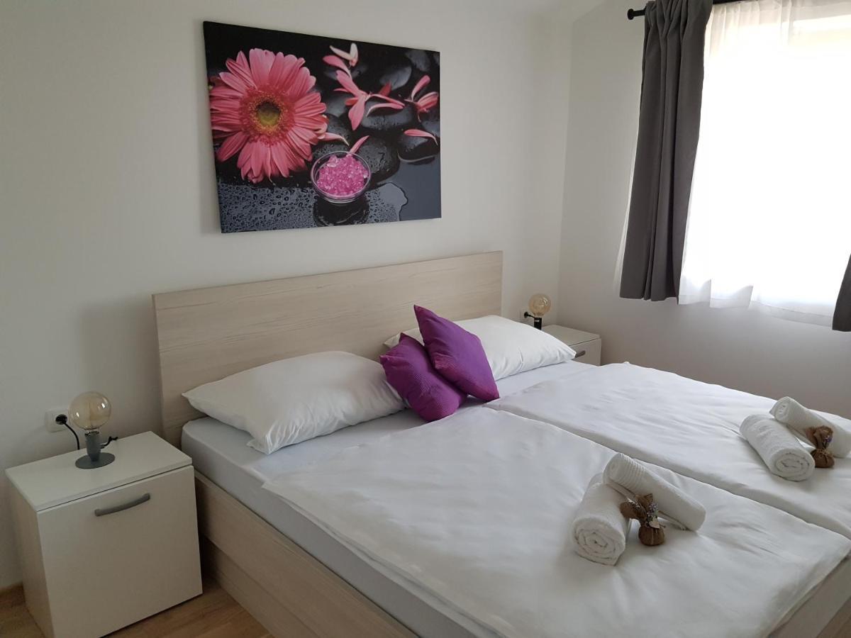 Apartments Kiara Punat Exterior foto